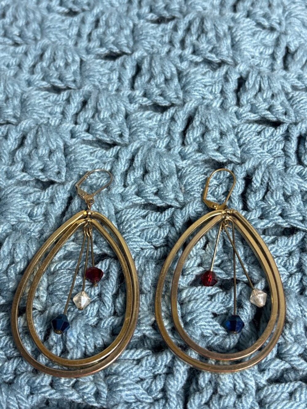 Vintage Goldtone Teardrop Dangle Earrings Leverback Red Clear Blue Beads 2.5 in